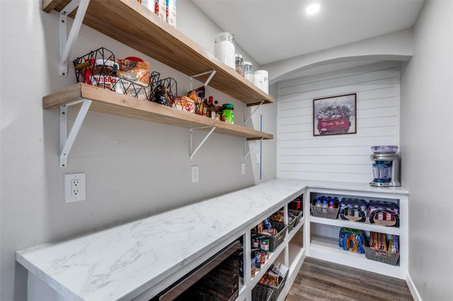 168 Still Forest DR, Cedar Creek, TX 78612