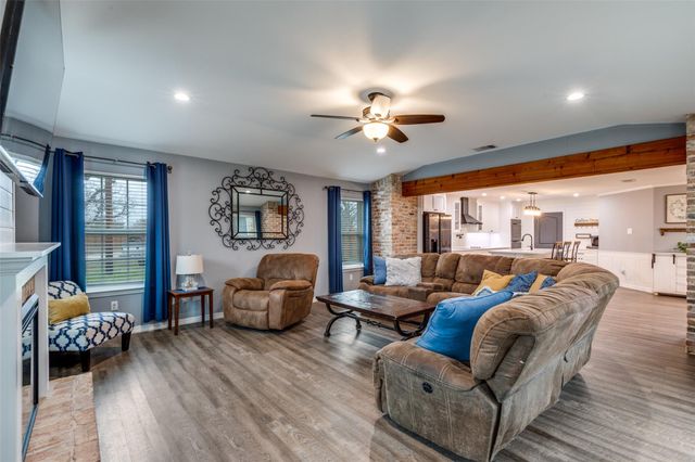 168 Still Forest DR, Cedar Creek, TX 78612