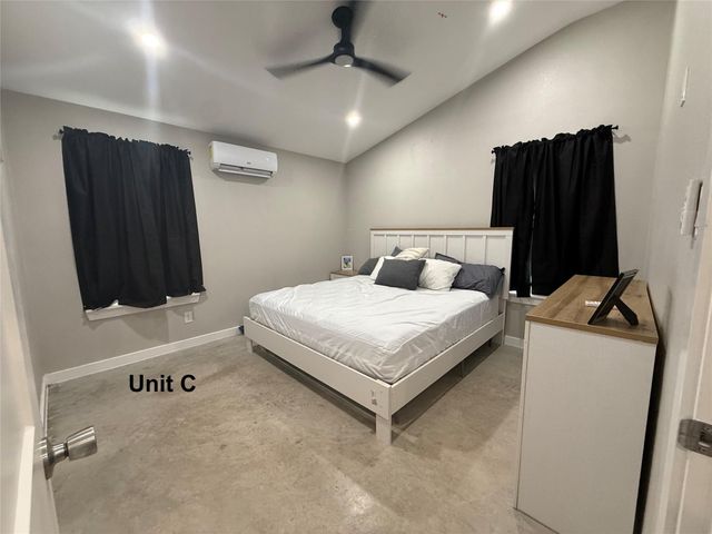 168 Still Forest DR, Cedar Creek, TX 78612