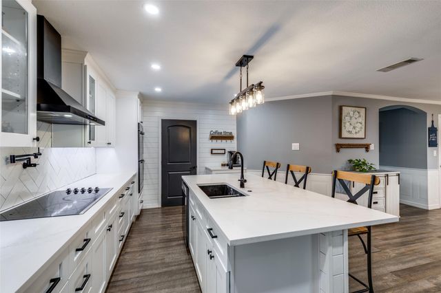 168 Still Forest DR, Cedar Creek, TX 78612