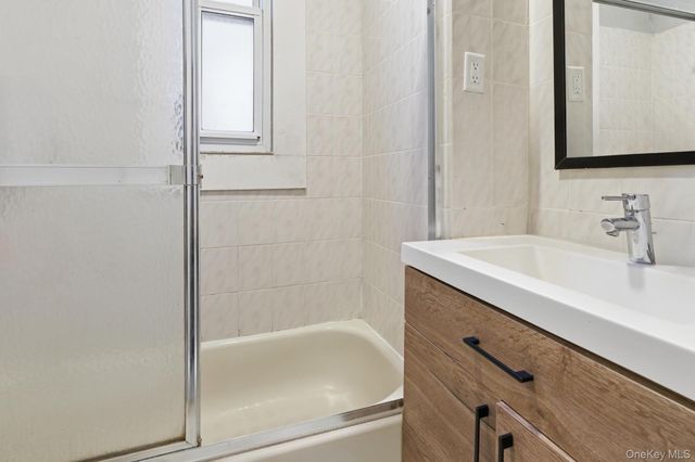 255 Saint Nicholas Avenue, Brooklyn, NY 11237