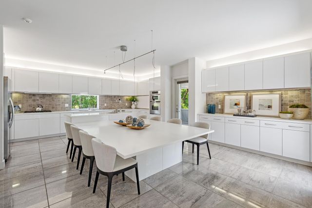6070 Wildcat Run, West Palm Beach, FL 33412