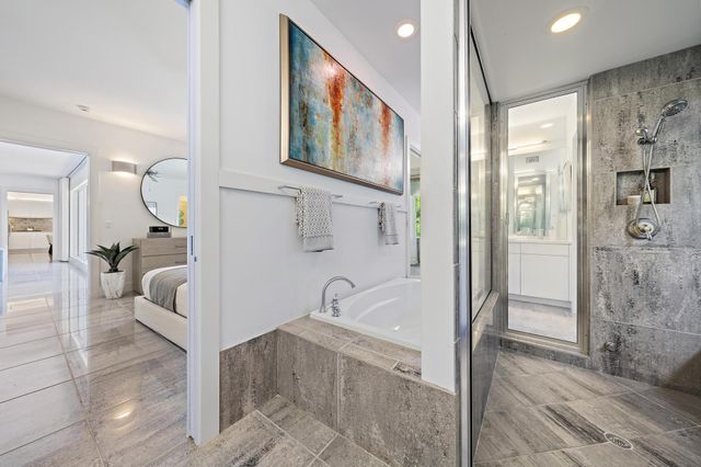 6070 Wildcat Run, West Palm Beach, FL 33412