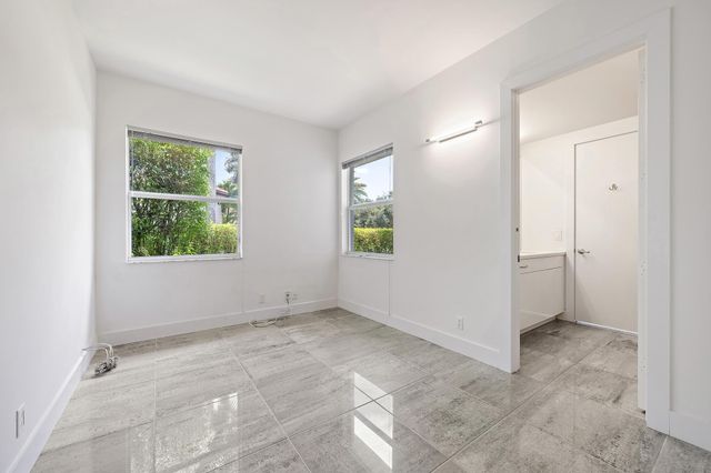 6070 Wildcat Run, West Palm Beach, FL 33412