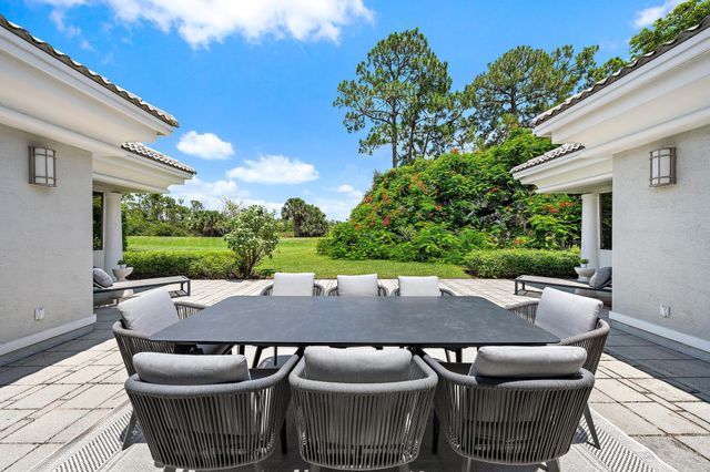 6070 Wildcat Run, West Palm Beach, FL 33412