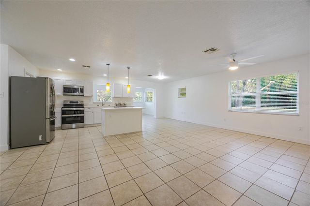 495 ORANGE AVENUE, St Cloud, FL 34769