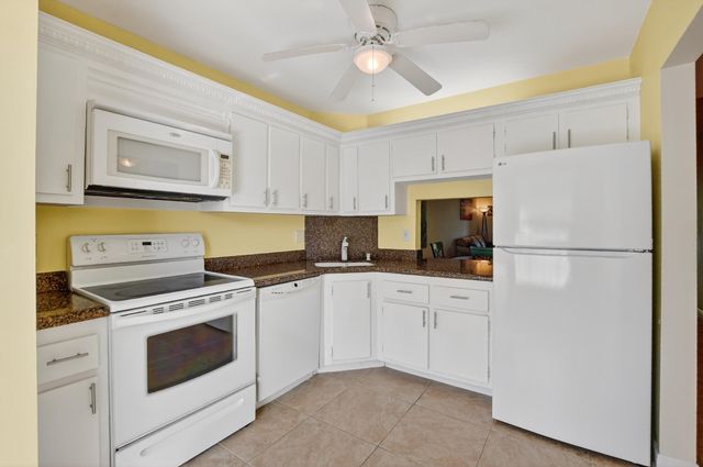 265 SE 10th Street 11C, Deerfield Beach, FL 33441