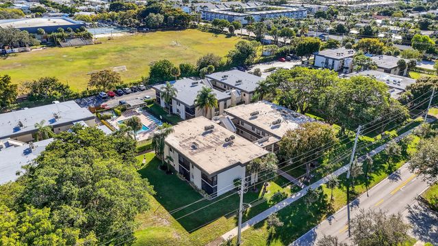 265 SE 10th Street 11C, Deerfield Beach, FL 33441