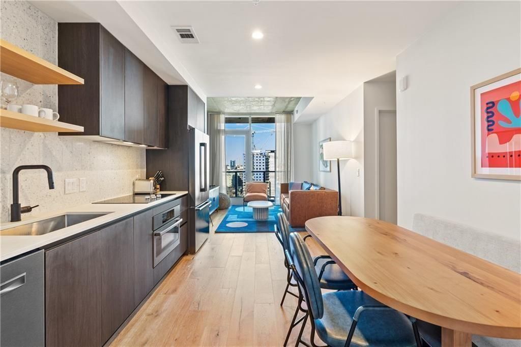 48 East Ave 1503, Austin, TX 78701