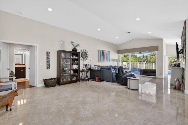 11270 Clover Leaf Circle, Boca Raton, FL 33428