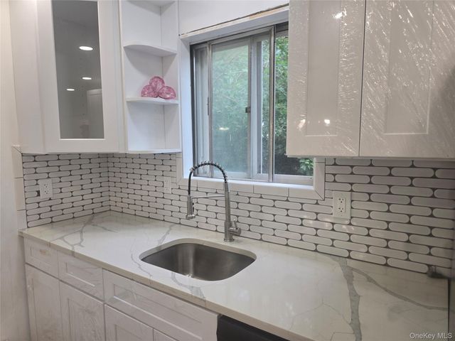 83 McGaw Avenue, Lake Grove, NY 11755