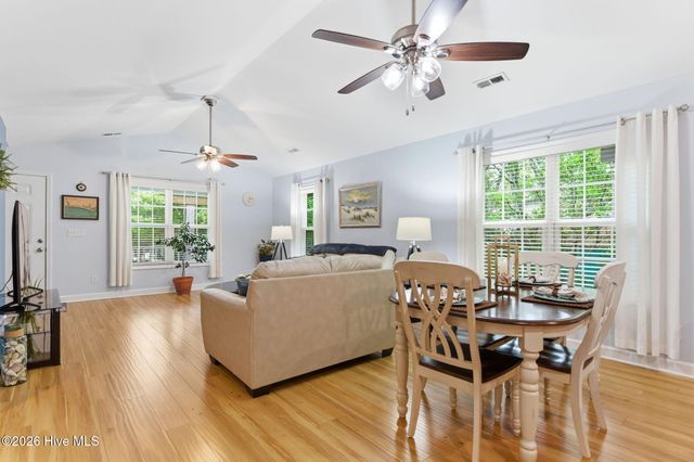 168 NE 3rd Street, Oak Island, NC 28465