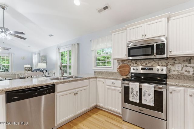 168 NE 3rd Street, Oak Island, NC 28465