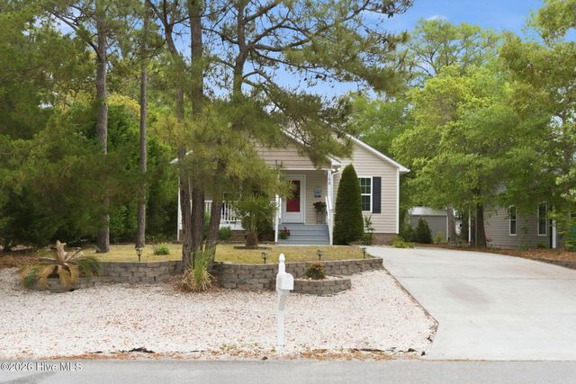 168 NE 3rd Street, Oak Island, NC 28465