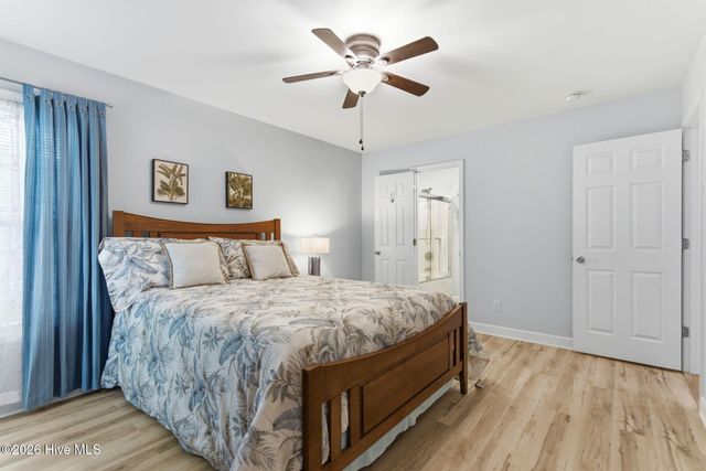 168 NE 3rd Street, Oak Island, NC 28465