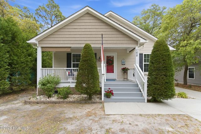 168 NE 3rd Street, Oak Island, NC 28465