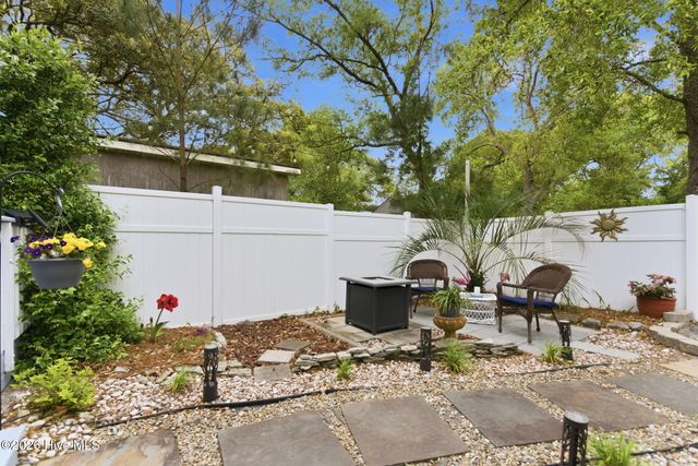 168 NE 3rd Street, Oak Island, NC 28465