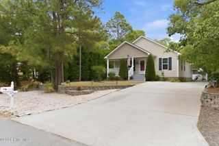 168 NE 3rd Street, Oak Island, NC 28465