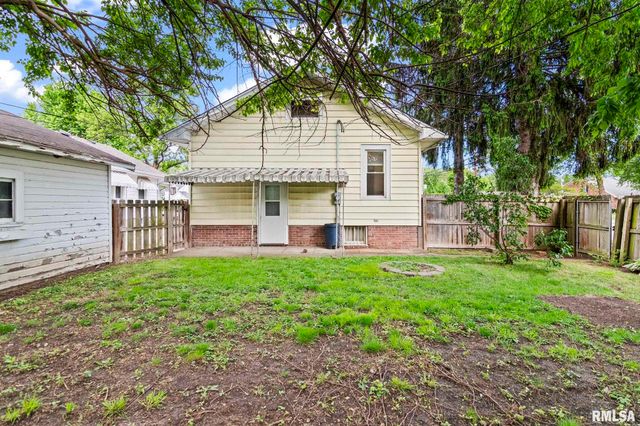 1941 S WHITTIER Avenue, Springfield, IL 62704