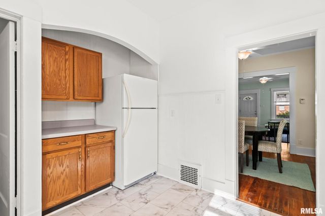 1941 S WHITTIER Avenue, Springfield, IL 62704