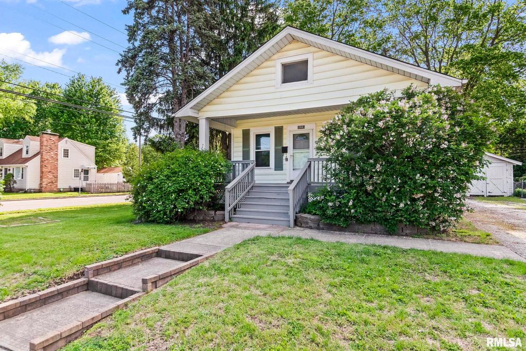1941 S WHITTIER Avenue, Springfield, IL 62704
