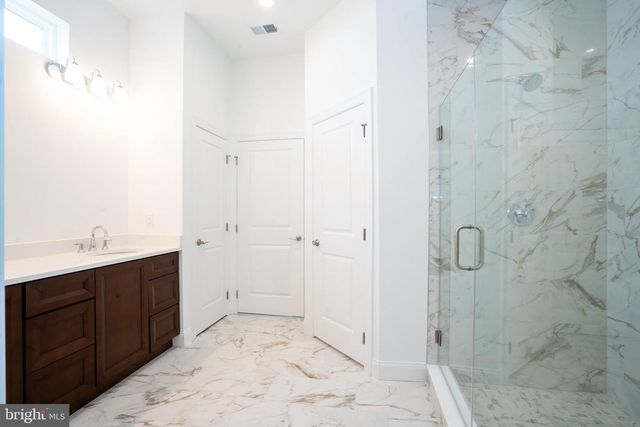 15 ASHLYNN CT, Englishtown, NJ 07726