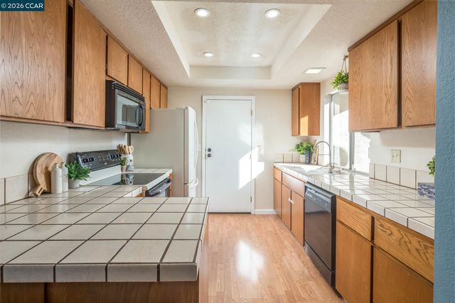 739 Valley Green Dr, Brentwood, CA 94513