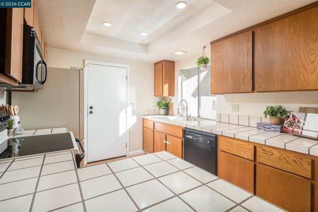 739 Valley Green Dr, Brentwood, CA 94513