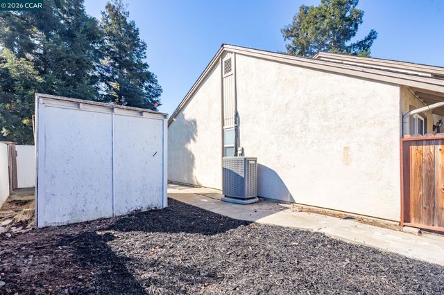 739 Valley Green Dr, Brentwood, CA 94513