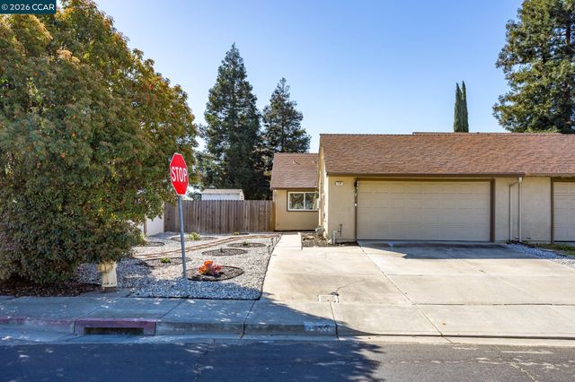 739 Valley Green Dr, Brentwood, CA 94513