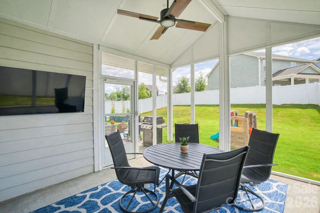 4328 Huntley Glen Drive, Pineville, NC 28134