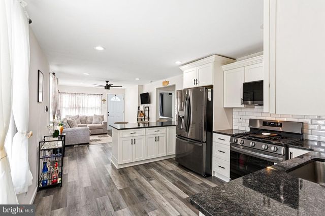 348 MANTUA AVE, Paulsboro, NJ 08066