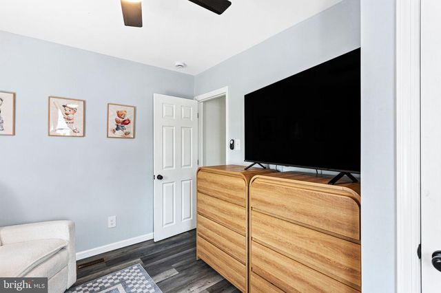 348 MANTUA AVE, Paulsboro, NJ 08066
