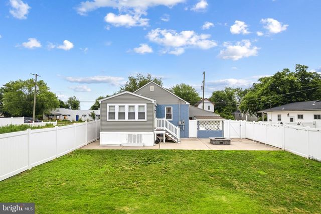 348 MANTUA AVE, Paulsboro, NJ 08066