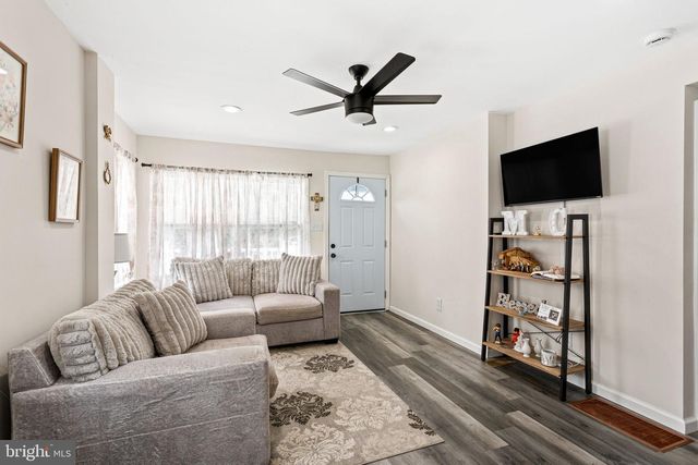 348 MANTUA AVE, Paulsboro, NJ 08066