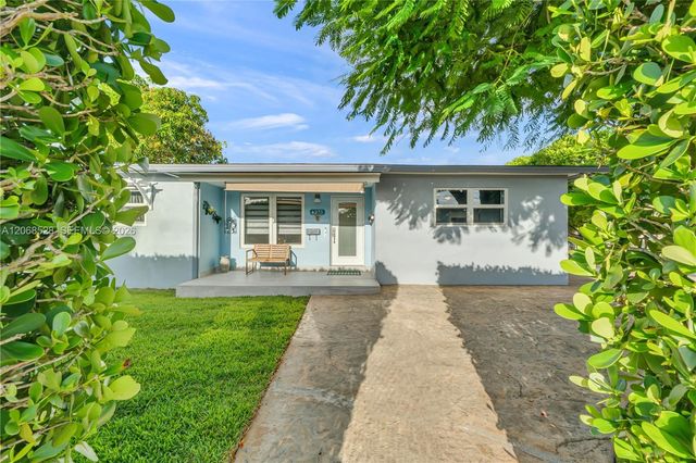 4275 SW 87th Avenue, Miami, FL 33165