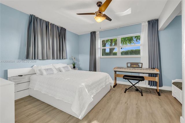 4275 SW 87th Avenue, Miami, FL 33165