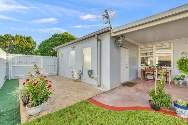 4275 SW 87th Avenue, Miami, FL 33165