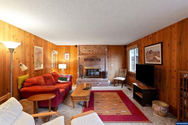 1347 Spyglass Ct SE, Salem, OR 97306