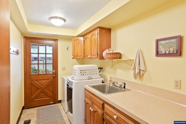 1347 Spyglass Ct SE, Salem, OR 97306