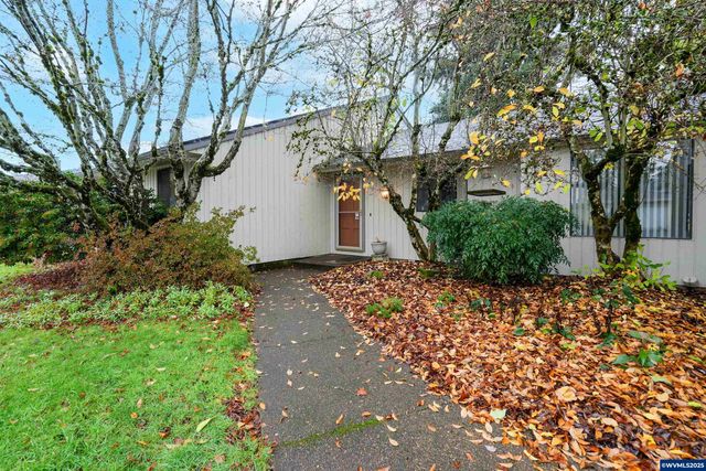 1347 Spyglass Ct SE, Salem, OR 97306