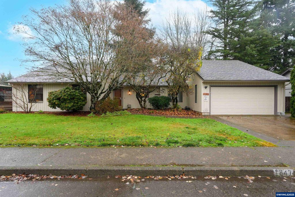 1347 Spyglass Ct SE, Salem, OR 97306