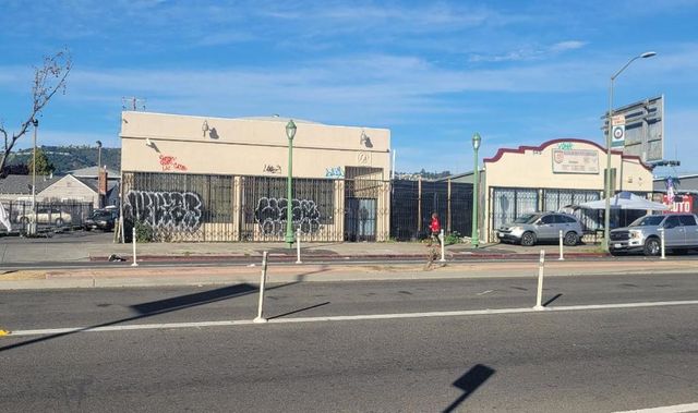 7508 International Boulevard, Oakland, CA 94621