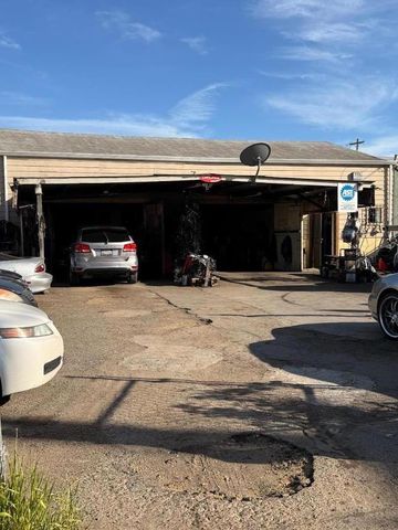 7508 International Boulevard, Oakland, CA 94621