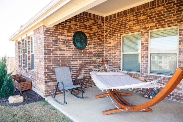 416 Windy Knoll Road, Fort Worth, TX 76028