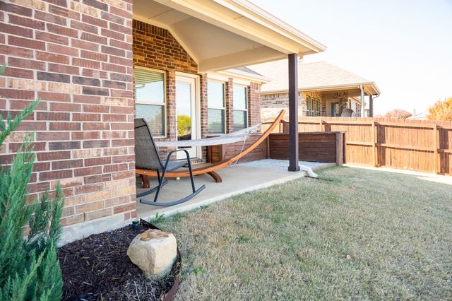 416 Windy Knoll Road, Fort Worth, TX 76028