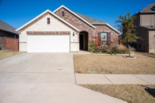 416 Windy Knoll Road, Fort Worth, TX 76028