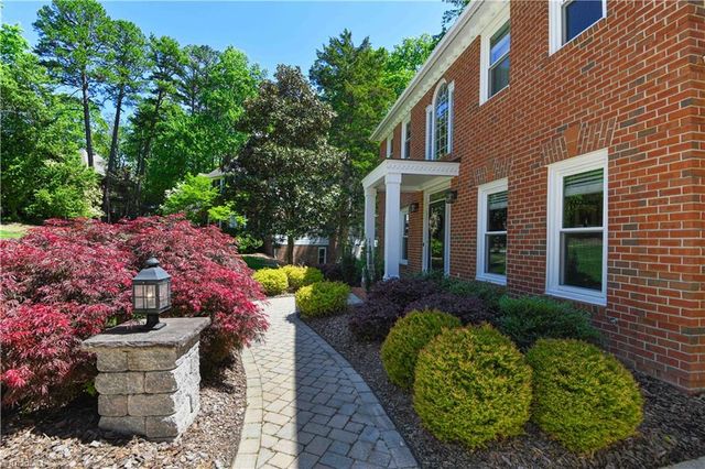 2700 Red Gate Court, Jamestown, NC 27282