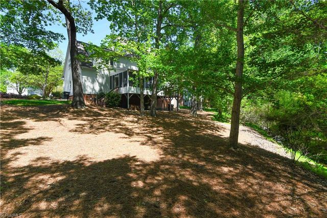 2700 Red Gate Court, Jamestown, NC 27282