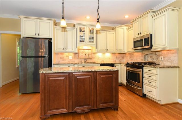 2700 Red Gate Court, Jamestown, NC 27282